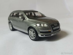 Zbierka modelov Audi Q7 - 10