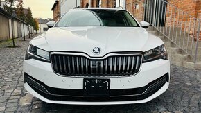 Škoda Superb Combi 2.0 TDI Premium Edition PDC Kamera - 10