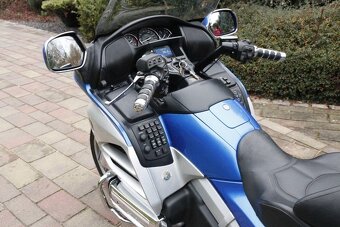 Honda Goldwing  GL1800 - 10