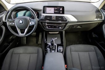 BMW X3 xDrive20i A/T - 10