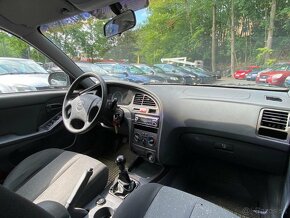 Hyundai Elantra 1.6 16V DOHC tažné klima 110tkm ČR - 10
