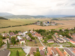 Stavebný pozemok v starej časti obce Bijacovce s príležitosť - 10