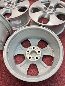 5x114,3 R17 originál alu Toyota RAV4 od 2018+ - 10