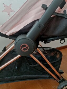 Peach pink cybex coya pre dievčatko - 10