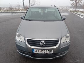 VW Touran 1,9 77 Kw 7 miestne - 10