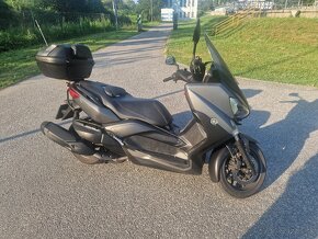 Yamaha T-MAX 400 - 10