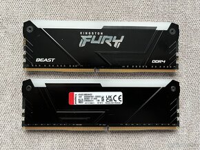 DDR4 RAM Kit 2x8GB Desktop - 10