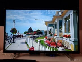 Predám LED TV Thomson 32FA3103 Full HD - 10