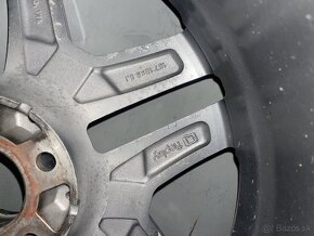 Predám elektróny na zimných gumách Michelin 255/55R18 - 10