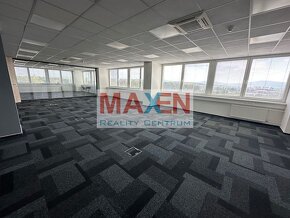 Prenájom: MAXEN, Administratívny priestor 660 m2 , 3. poscho - 10