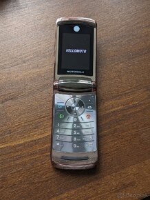 Motorola RAZR2 V9 - 10