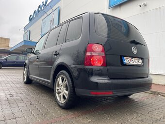 VW Touran 2.0TDI 103kw (motor BMM) r.v.2009 - 10