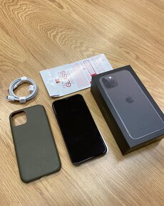 iPhone 11 Pro Space Gray 256GB - 100% - 10