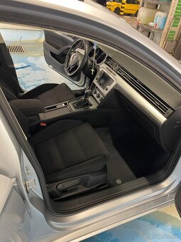 Volkswagen Passat Variant 2.0 TDI BMT Comfortline DSG - 10