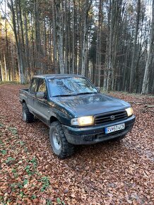 Mazda b2500 4x4 2,5td - 10