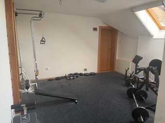 NA PREDAJ výnimočný 5i RD, sauna, fitnes, možnosť bývania  - 10