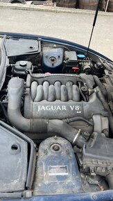 290.Jaguar XK8 4.0 V8 Na náhradní díly - 10