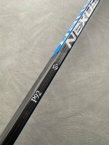 ✅BAUER NEXUS LEAGUE INT LEFT/LAVACKA__flex 65 zahnutie P92 - 10