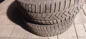 Predam zimne pnematiky 225/45 r18 - 10