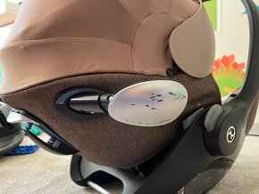 Cybex Cloud Q vajíčko s Isofix základňou - 10