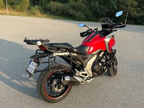 Honda NC750X  9/2021 + hliníkové kufre GIVI a výbava - 10