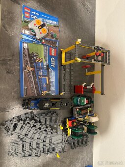 Predám Lego city Vlak 60052 - 10