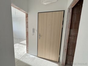 POSLEDNÝ VOĽNÝ 2 dvojizbový byt v A-čku / LUNA RESIDENCE - 10