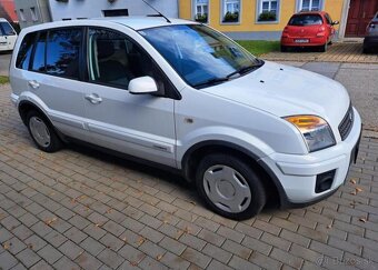 Ford Fusion 1,4 16V benzín manuál 59 kw - 10