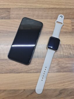 Apple Iphone 11 128gb + Apple Watch SE (2nd Gen) 44mm - 10