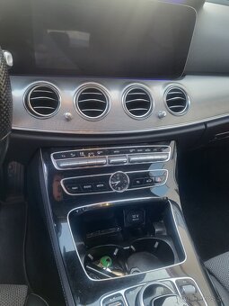 Predam Mercedes E 220 - 10