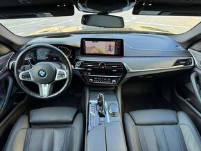 BMW rad 5 540xD 250kw Touring Luxury TOP VÝBAVA - 10