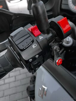 SUZUKI DL 650 VSTROM - ABS - 10