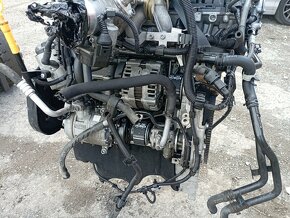 VOLKSWAGEN TOUAREG 2,5R5 TDI MOTOR BPE, 2,5 R5 TDI KOMPLETNÍ - 10