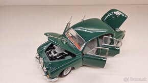 1:18 JAGUAR MARK II - 10