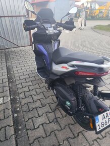 Aprilia SR gt 125 11kw.2022 - 10