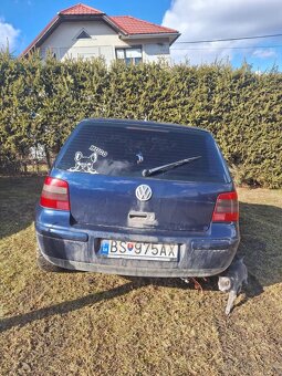 Vw golf 4 1.6 - 10