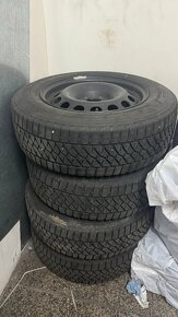 Komplety Bridgestone 215/65 R16 - 10