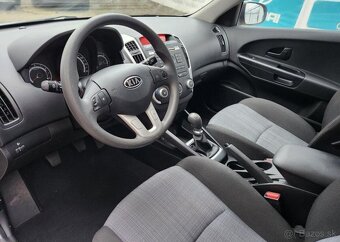 Kia Cee´d 1.4-NÍZKÉ KM-1.majitel - 10