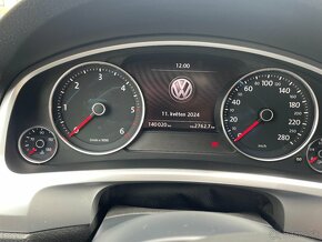 Predám Volkswagen Touareg II 3.0 V6 TDI BMT Premium 4MOTION - 10