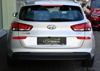 Hyundai i30 1.6CRDi 85kW STYLE ČR 85 kw - 10