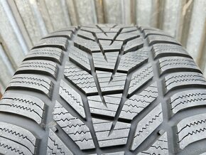 Špičkové,prakticky nejazdené zimné pneu Hankook - 245/40 r18 - 10