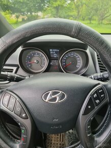 HYUNDAI I30 1,6 Benzin + LPG - 10