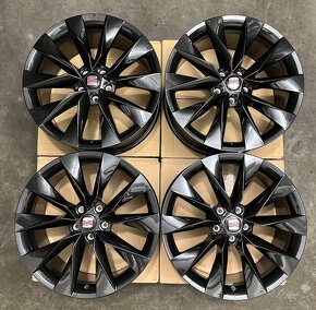 Nepoužité hliníkové disky 5x112 R19 Škoda Crystal Black - 10