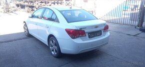 Chevrolet  Aveo Cruze - 10