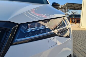 ŠKODA SUPERB COMBI 2.0 TDI SCR SPORTLINE 4X4 DSG - 10