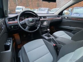 Škoda Superb Combi 1.6TDI 77kW klima xenon tempomat 2011 - 10