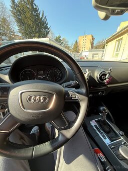 Audi A3 Sportback 1.6 TDI 77 kW (2014, automat, S tronic) - 10