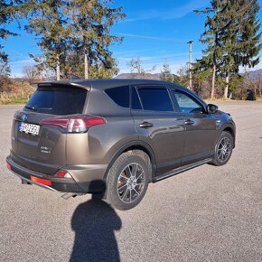 Predám RAV4 EXECUTIVE 4x4, hybrid + LPG, koža - 10