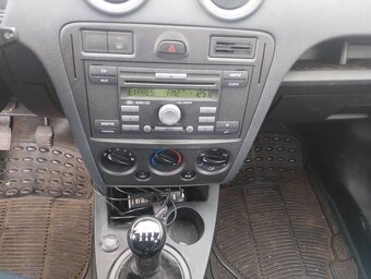 Ford Fusion 1.4 TDCi Comfort - 10