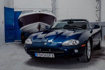 Predám Jaguar XK8 convertible - 10